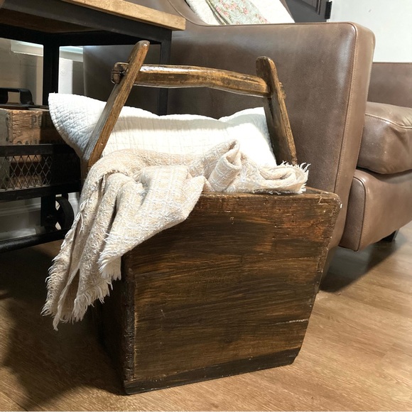 Big Wooden Rice Basket Bucket Rustic Distressed Farmhouse Decor - Picture 15 of 16